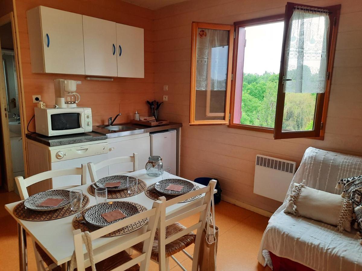 Camping De La Bageasse Бріуд Екстер'єр фото