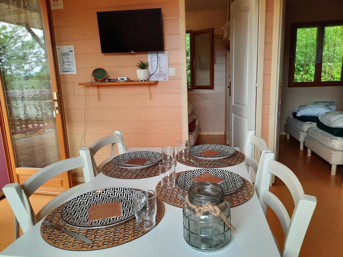 Camping De La Bageasse Бріуд Екстер'єр фото