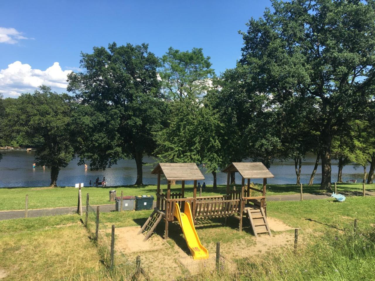 Camping De La Bageasse Бріуд Екстер'єр фото